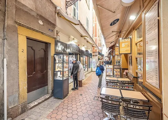 Magnifique Appartement Au Coeur Du Vieux Nice