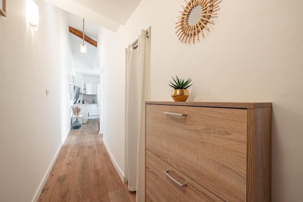 Apartment Magnifique Au Coeur Du Vieux Nizza